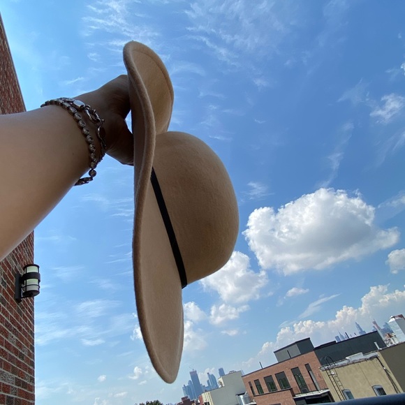 Genuine Camel Wide Brim Hat - Picture 5 of 7